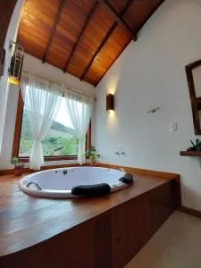 Chalé Canarinho - ساو بيدرو دا سيرا