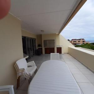 10 LA TORNYN, GLENTANA