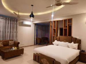 Deluxe Family Room room in Ellipse Islamabad