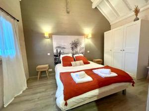 Villas Gite de Mortagne, Chalet avec Piscine - BY PRIMO C0NCIERGERIE : photos des chambres