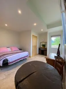 MON STUDIO - PRESSOIR - 伯泽维尔