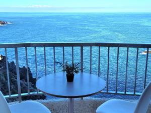 Cosy ocean view studio 2