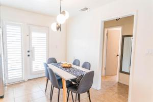 Arden Family Home BBQ Big Kitchen Backyard Pet WD