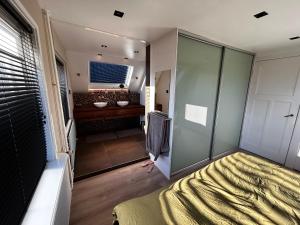 Woning met vijver, oase van rust...