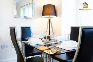 Spacious 2Bedroom 2Bathroom Flat in Warrington by Amazing Spaces Relocations Ltd.