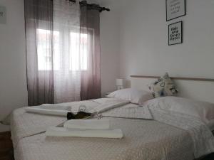 Apartment Marika-near Queen Beach - by TA Leut Agency