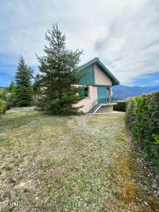 Maison de montagne au bord du lac