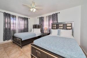 Luxurious 5 bedrooms Jacuzzipool