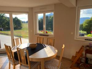 Villas Villa Le Chant des Sapins - Tennis, Pool, Golf : photos des chambres
