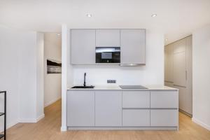 San Rafael & Parking