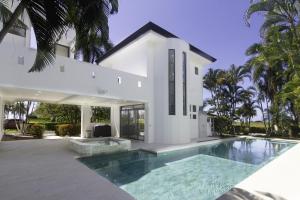 Classy Beachfront Home with Private Pool - Hermosa Palms 110