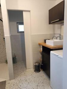 Chalets Chalet au bord du lac : photos des chambres