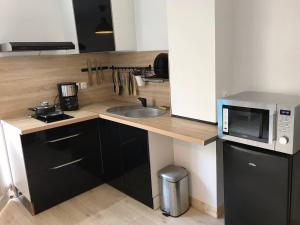 Appartement à 30 m de la plage - lumineux - respirant - WIFI - Le Cérès 1