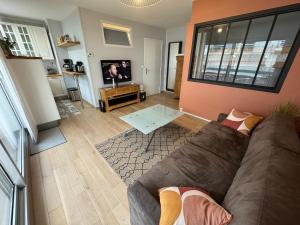 Chez Tonton, Studio cabine au calme avec parking