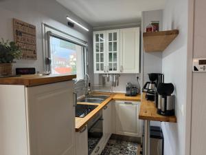 Chez Tonton, Studio cabine au calme avec parking