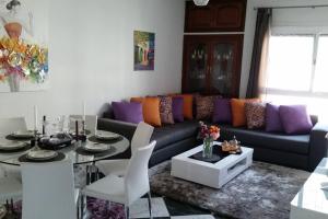 Tétouan Martil Spacieux 2CH 2SDB Confort Parking Gratuit & WIFI FIBRE OPTIQUE!!! - Hotel 4 stelle a Tétouan