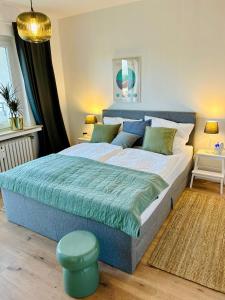 FeelsLikeHome - Wunderschöne und zentrale Wohnung mit Balkon&Parkplatz