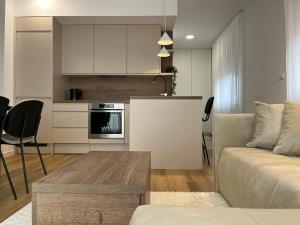 City Luxe Apartment 
