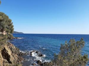 T3, 2ch, classé 3,parking gratuit sur place à 600m de la plage, des commerces ,du port proche st tropez