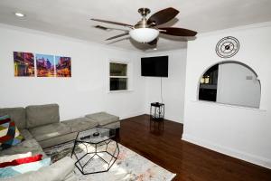Quiet home 15min from FQ, 10min from Trendy Bywater Neighborhood