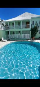 Séjour entre plage et piscine - 3hvězdičkové hotely ve městě Cul de Sac