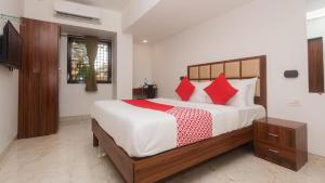 HOTEL GRAND PLAZA INN