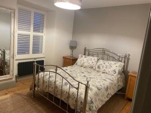 Sea Breeze - 3 Bed House, Parking for 2 Cars