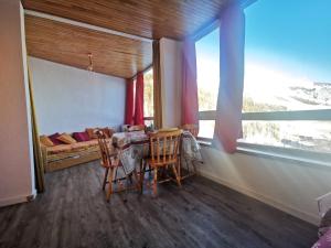 Exceptionnel - En bordure de pistes et skis aux pieds - PELVOUX II - VARS