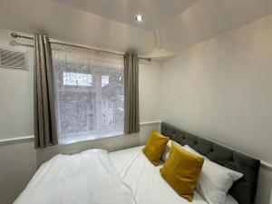 obrázek - Cosy Smart/Small Double Room in Keedonwood Road Bromley