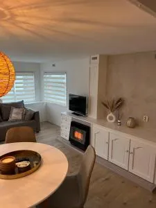 Chalet Quattro in bosrijke omgeving - 安卢