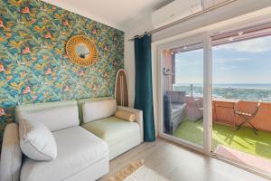 Cozy beach studio retreat near Lisbon with Sea View