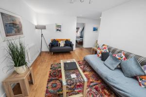 Stunning 2BR Loft Apt in Oban - Sea Views