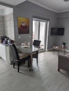 Waterfront 1 Bedroom suite 3 adults PDL