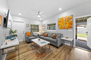 Midtown Cottage - In the heart of Cocoa Beach - Hôtels 4 étoiles à Cocoa Beach