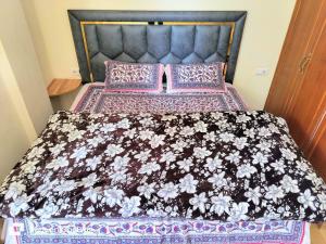 Shimla Vibes B & B free pick and from ISBT Shimla