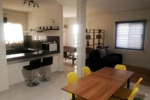 Moderno para disfrutar y visitar. Para 6 personas - Altamira