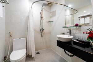 Phòng Suite - Hướng vườn (Suite - Garden View)
