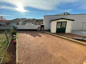 Maison spacieuse à 350m de la plage, 5 chambres, calme - FR-1-323-489