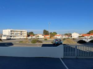 Maison spacieuse à 350m de la plage, 5 chambres, calme - FR-1-323-489