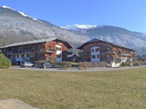 3 pièces avec terrasse, animaux admis, parking – Samoëns - FR-1-629-137