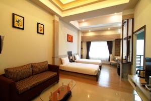 The Contrast i Hotel