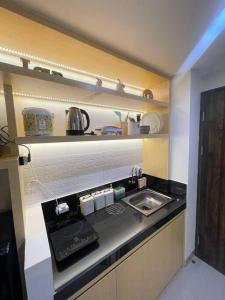 1BR ALTUZ Apartment by MJ Property