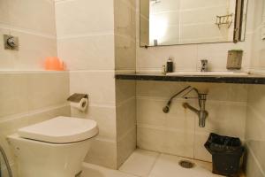 Hotel Lyf Corporate Suites - Near IGI Airport