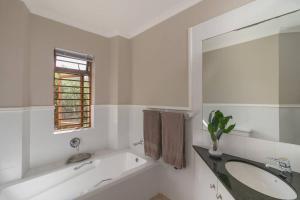 Pezula Villa- large, spacious and affordable!