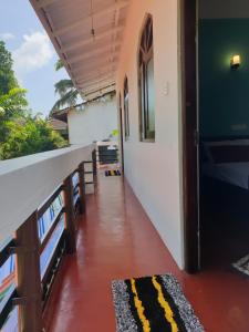 Raymond Place -REDSTAR