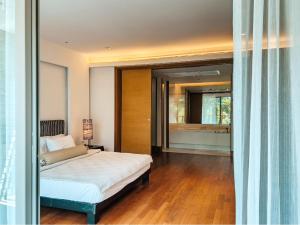 Large 3BR Apartment by the Naithon Beach