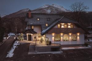 Apartments and Rooms Kaja