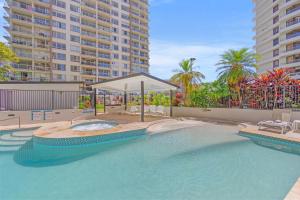 Burleigh Beach Tower