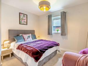 2 Bed in Gower 91724
