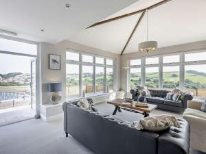 5 Bed in Westward Ho 91772